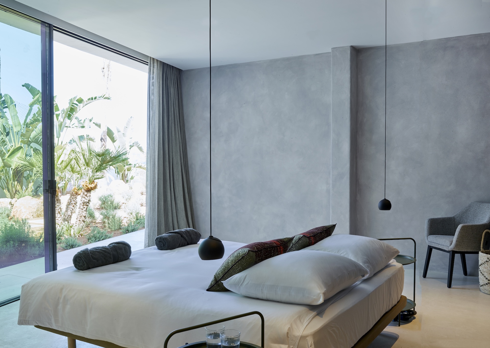 Resa Estates Ibiza koop sale Cala Moli villa seaviews modern bedroom .jpg